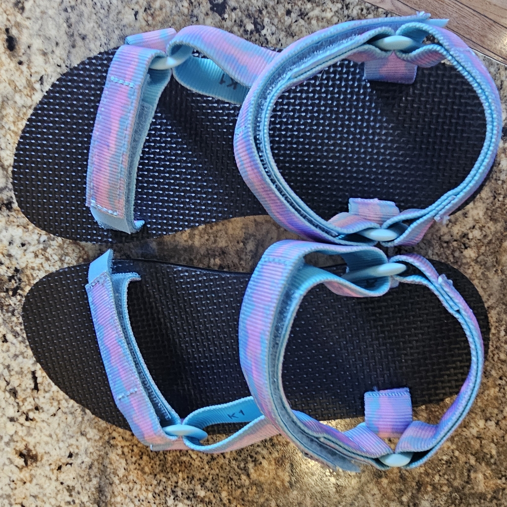 NIB Kids Teva Sandals Cotton Candy Tie-Dye